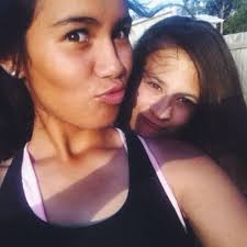 Eva Knowles (@EvaGlenPearce)