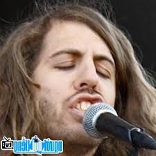 Guitarist Wayne Sermon profile: Age/ Email/ Phone and Zodiac sign