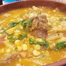 Este guiso es muy popular en las tierras lindantes a los andes. Locro Criollo Para Muchos Cocineros Argentinos