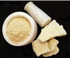 Bentonite Clay: Benefits, Types, Side Effects, Uses
