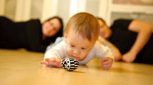 Movement and play ideas for babies | Raising Children Network