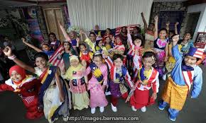 Vt selle ettevõtte 2 suhtlusvõrgustiku lehekülge, sh facebook ja google, telefon, veebisait jm. Bernama On Twitter Murid Sk Tarcisian Convent Ipoh Ceria Pada Pertandingan Pakaian Patriotik Bagi Menyemarakkan Semangat Kemerdekaan