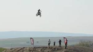 Harvill was practicing in moses lake, washington, when he crashed, according to reports. Daredevil Alex Harvill Dies While Attempting World Record Motorcycle Jump