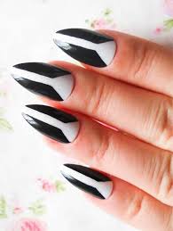 Black And White Almond Shaped Nails 15 Unique Black White Almond Shaped Acrylic Nail Designs 2018 Stylescue Stylish Nails Designs Acrylic Nail Designs Acrylic Nails