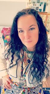 Jaclyn Sloan's Instagram, Twitter & Facebook