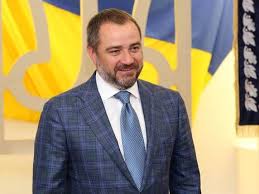 І вже тамка — у канаді — народивсі мій тато остап щур і ще два його брата. Televedushij Majkl Shur Zayavil Chto U Nego Hoteli Zakazat Platnye Posty Protiv Pavelko Gordon