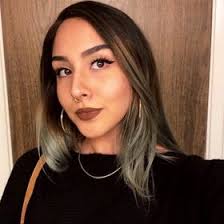 Nikki Martinez (nikkimarrrr)