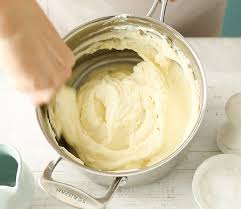 How To Make The Best Creamy Mashed Potatoes Myfoodbook Food Stories Recipe Creamy Mashed Potatoes Food Mashed Potatoes