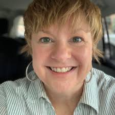 What are recommended apartment complexes or areas in Stillwater, Oklahoma,  for a grad student?