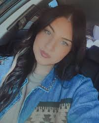 R A E L Y N (@raelynhurstt) · Instagram 照片和视频