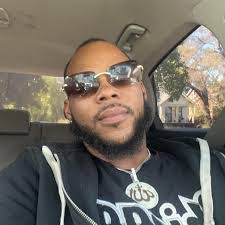 Steven Hightower's Instagram, Twitter & Facebook