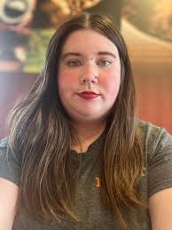 Hi there! My name is Emily and I moved to the area in June. I have been  doing some regular dog walking jobs but my schedule has opened up and I  would