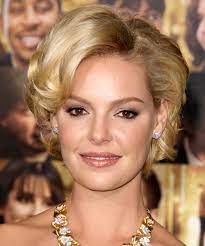 We provide easy how to style tips as well as letting you know which hairstyles will match your face shape, hair texture and hair density. Katherine Heigl Hairstyles Hair Cuts And Colors