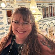 This person ordered an item from me last night, but they ordered the wrong  size and they want to upgrade to a different size. I asked them to please  pay the difference