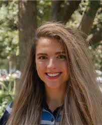 Taryn Scharf's Instagram, Twitter & Facebook