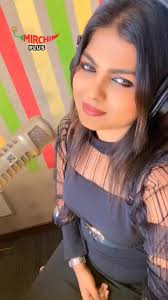 Safi Fatima 💖Kanbathellam Kadhal💕 episode 10 In function.. Kavya: Priya  naanga kealamburom di Priya: sari paathu po Kathir: sari ma varom nee  pathu...