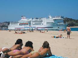 You will find here over 70 beautiful beaches and 6,500 cav. Ten Things To Do In Santander Spain