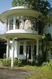 Urban Ghosts Media Is Coming Soon Art Deco Buildings Abandoned Houses Art Deco Home