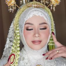 We did not find results for: Pengantin Jawa Tanpa Paes By Aisya Argubi Bridestory Com