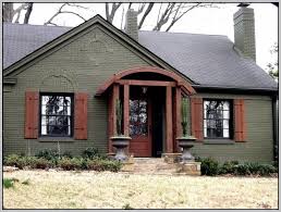 Because red and green are complementary colors these exterior paint colors work well with red brick homes. 25 Inspiring Exterior House Paint Color Ideas Best Exterior Paint Colors With Red Brick