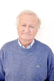 Tor kjærvik (70) var en kjent strafferettsadvokat og har vært advokat i en årrekke. Vare Ansatte Avokatene Ved Tinghuset