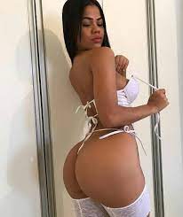 Tatty Maya em fotos e vídeos ousados - Boa Bronha
