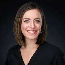 Andrea Rapolthy (@andyrapolthy)