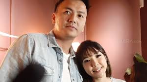 Sebelum dengan agnes monica, wijin pernah menjalin hubungan dengan dita yang ketika itu menjadi finalis putri indonesia. Wijin Tetap Cinta Meski Gisella Anastasia Akui Video Syur Dengan Nobu