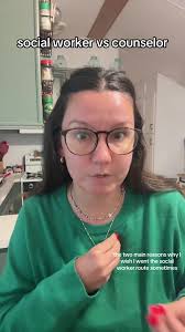 Social Worker vs Mental Health Counselor Comparison