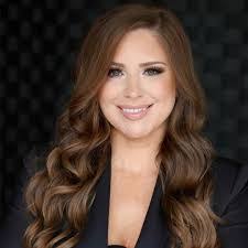 Kelly Fairchild's Instagram, Twitter & Facebook