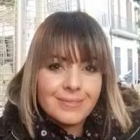 Gloria Albert Garcia, Peluquera