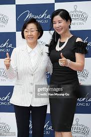 52 Myung Hee Jeong Stock Photos, High-Res Pictures, and Images