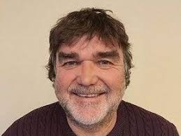 Bluewater school board votes to censure Trustee Derrick Long