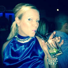 Elaine Simpson (@laineysimps)