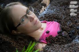 MLP Rachel Adams Quicksand Glasses Aug22 2921 by MichaelLeachPhoto