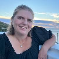 600+ "Sheena To" profiles