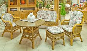 Natur Rattan Set Fur Den Innenbereich Wintergarten Sessel Runder Tisch Mit Glasauflage Zweisitzter Hocker Sessel Mit V Dekor Gartenmobel Sets Gartenmobel