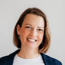 Amanda Norman's Instagram, Twitter & Facebook