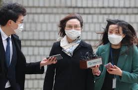 독일 대학들이 북한 김일성종합대학 측과 자매결연 학교가 아니라고 밝히면서 김일성종합대학과의 연관성을 부인하고 나섰습니다. ì •ê²½ì‹¬ 1ì‹¬ì„œ ì§•ì—­ 4ë…„ ë²•ì •êµ¬ì† ìž…ì‹œë¹„ë¦¬ ì „ë¶€ ìœ ì£„ ì•„ì£¼ê²½ì œ