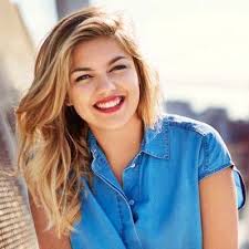 • louane ist wieder da! Louane Contact Info Booking Agent Manager Publicist