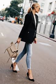 How To Wear A Blazer With Jeans And Heels 28 Awesome Jeans Outfits With High Heels You Must Have In 2020 Jeans Heels Outfit Black Heels Outfit Chic Black Outfits