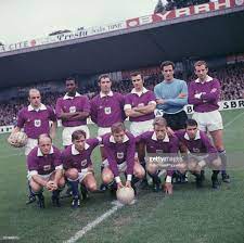 New From The Files Of Rolls Press Popperfoto Photos And Premium High Res Pictures In 2021 Football Club Football Teams