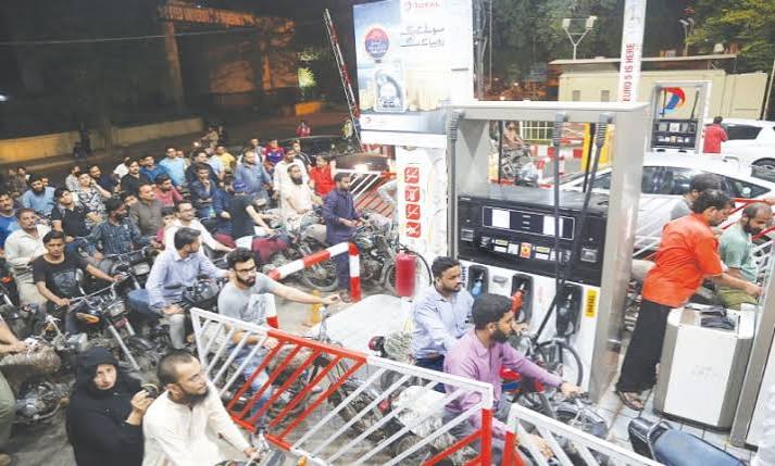 Latest Petrol and Diesel Hikes Shake Pakistan's Economy