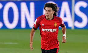 Luka romero, 16, from argentina rcd mallorca b, since 2020 attacking midfield market value: Uralt Rekord Und Strand Huldigung Von Dani Alves Mallorcas Wunderkind Luka Romero Im Portrat Goal Com