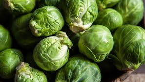 I cavolini di bruxelles sono una tipologia di cavoli piccoli e composti da foglie compatte. Cavolini Di Bruxelles La Rubrica Di Buonissimo