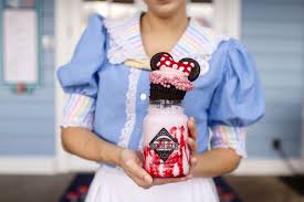 Beaches Cream Soda Shop Set To Reopen At Disney S Beach Club Resort Disney Parks Blog