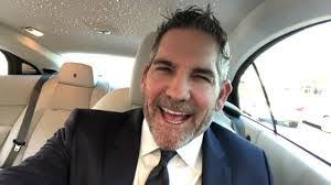 Cara Owens's Instagram, Twitter & Facebook