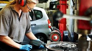 So, are you thinking how to become such a great auto mechanic? Automotive Mechanic Repair Ontariocolleges Ca