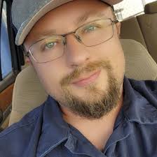 She Knows A Man Is Cheating If He Doesn't Use CarPlay