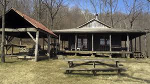 There are six primitive cabins in the park run by the potomac appalachian trail club (patc). Cozy Cabins Sports Roanoke Com